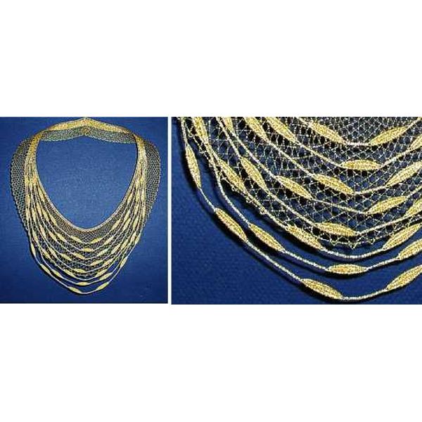 Klöppelbriefe Halsschmuck